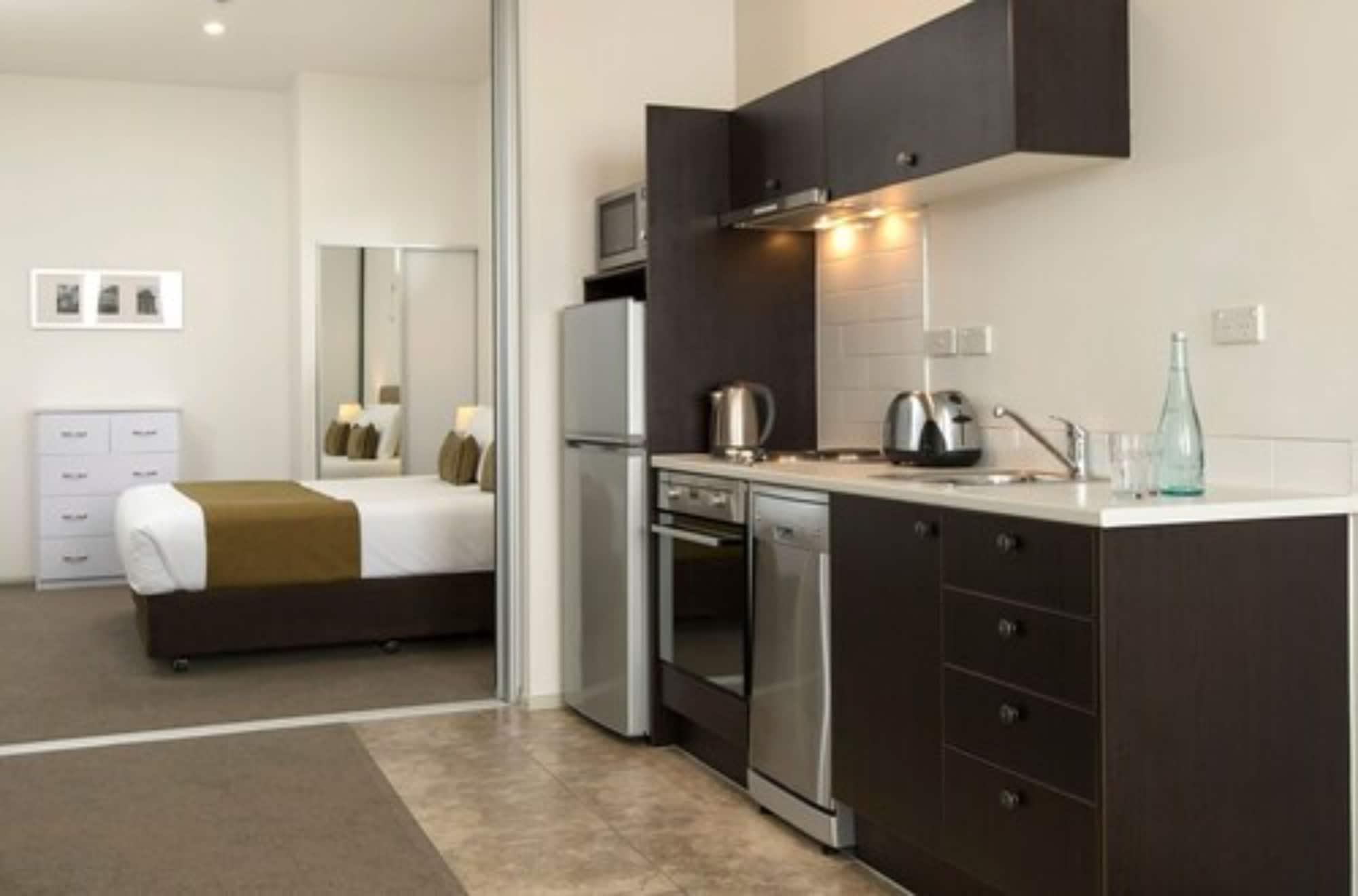 Quest Hamilton Serviced Apartments Екстер'єр фото