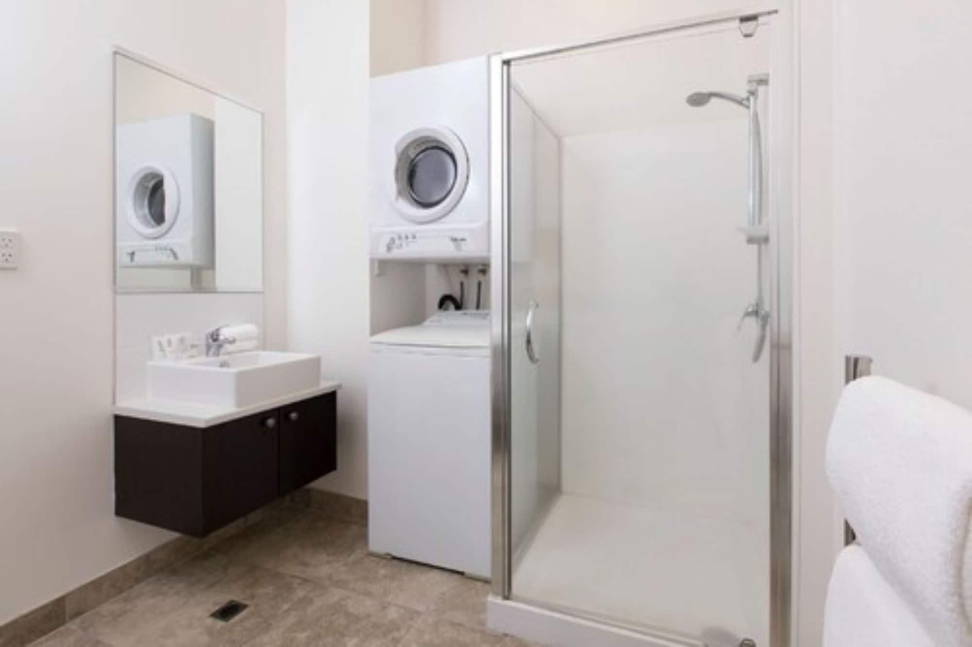Quest Hamilton Serviced Apartments Екстер'єр фото