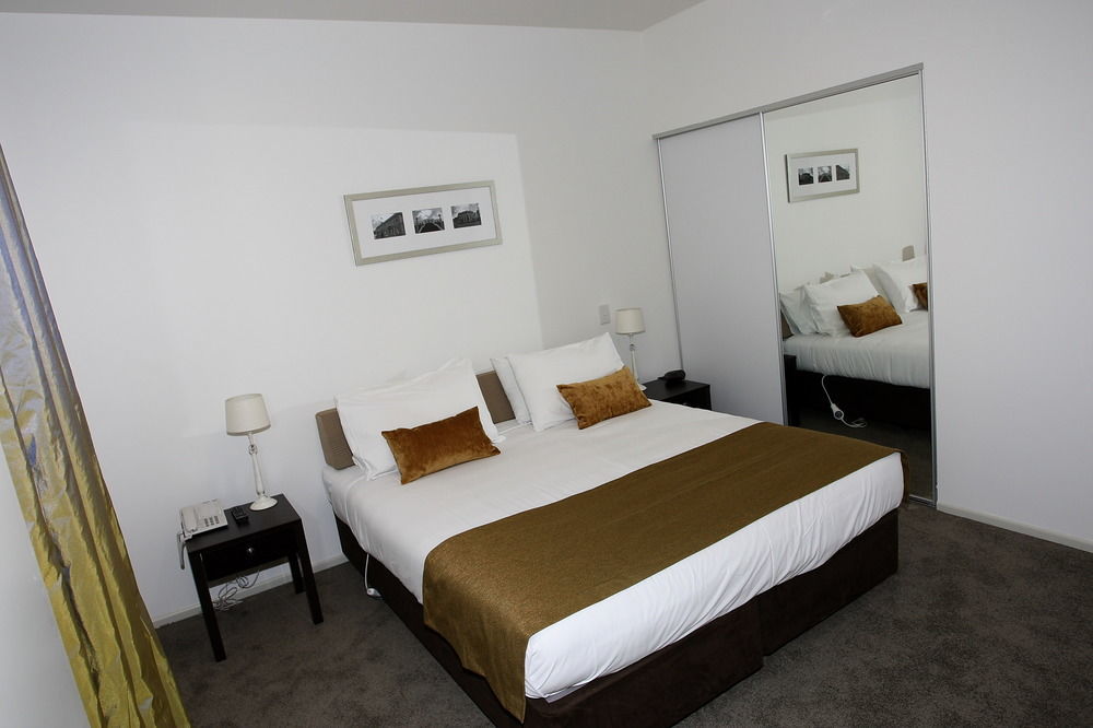 Quest Hamilton Serviced Apartments Екстер'єр фото